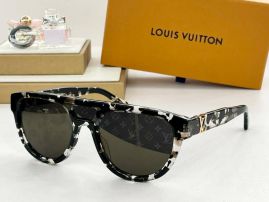 Picture of LV Sunglasses _SKUfw55793378fw